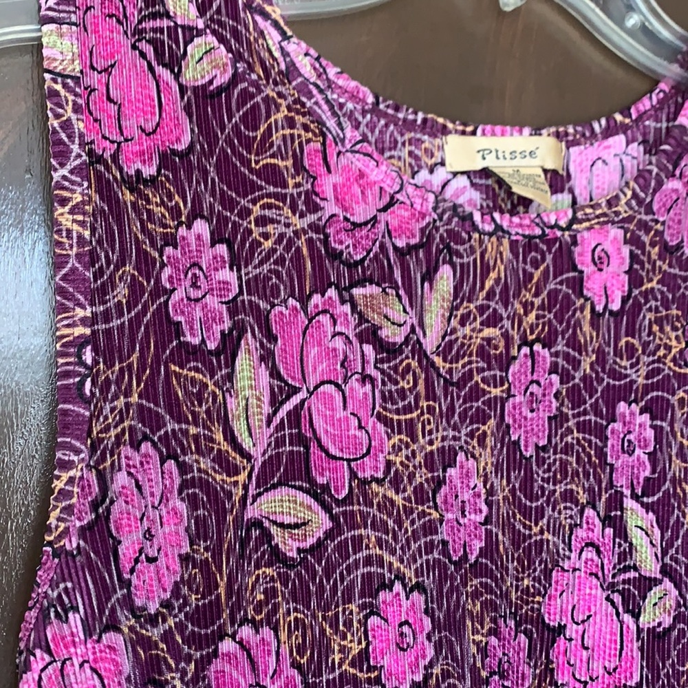 🌸🌸VTG Ribbed polyester top🌸🌸 straight 2001. - Picture 2 of 4